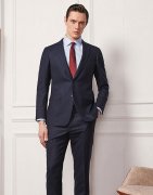 單排扣西裝還是雙排扣西裝？哪種款式更適合你