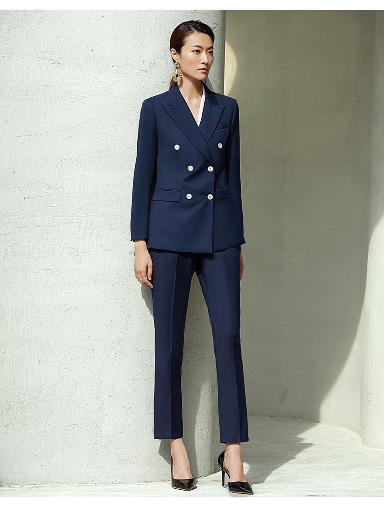女款藍色雙排扣西服5